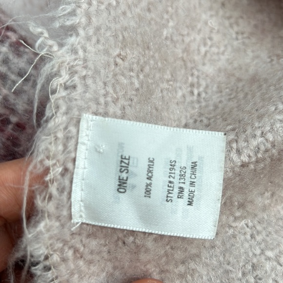 Scarf - Picture 3 of 3